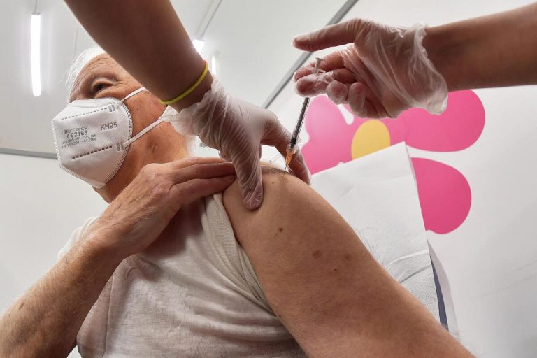 Cosa non mi convince del discorso del cardinale Eijk sulla moralità della vaccinazione
