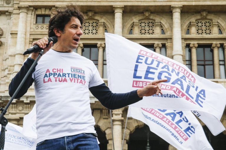 Ma la Stampa è diventato il giornale dei beccamorti?