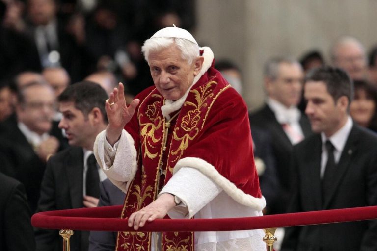 Pedofilia, dietro all’attacco a Benedetto XVI c’è l’attacco all’istituzione della Chiesa