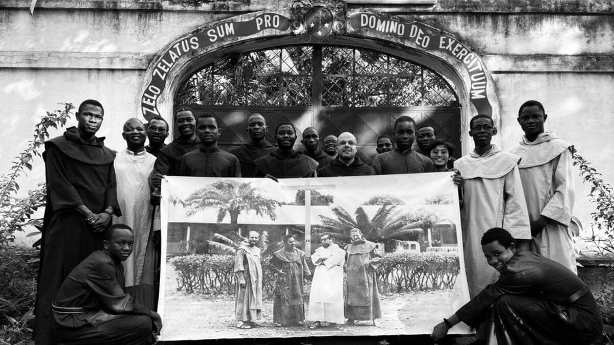 Frati carmelitani scalzi a Bozoum, in Centrafrica