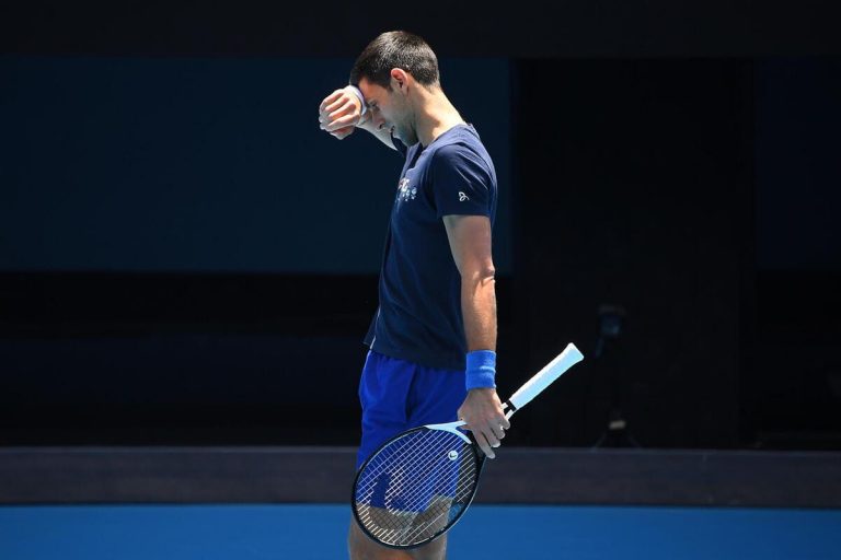 Djokovic è indifendibile, ma lo è anche il no dell’Australia al suo visto