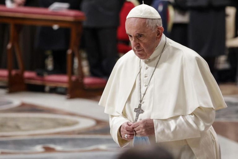Il Papa contro la cancel culture e «il pensiero unico che rinnega la storia»