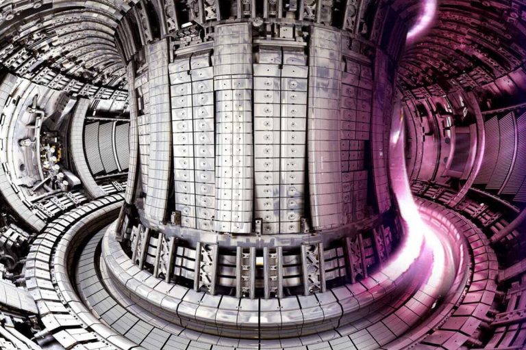 La fusione nucleare spiegata con Spider Man e i bollitori elettrici