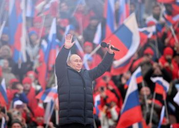 Vladimir Putin acclamato in Russia