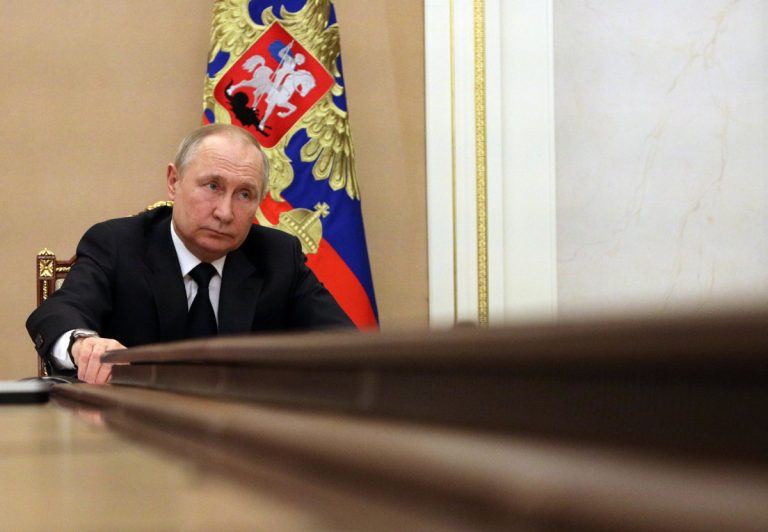 Fermare Putin subito. Ma senza credere di essere il “governo globale” del mondo