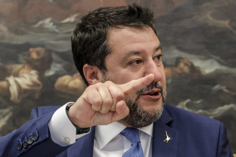 Il problema non è la propaganda di Salvini, ma l’inutilità di questo Parlamento