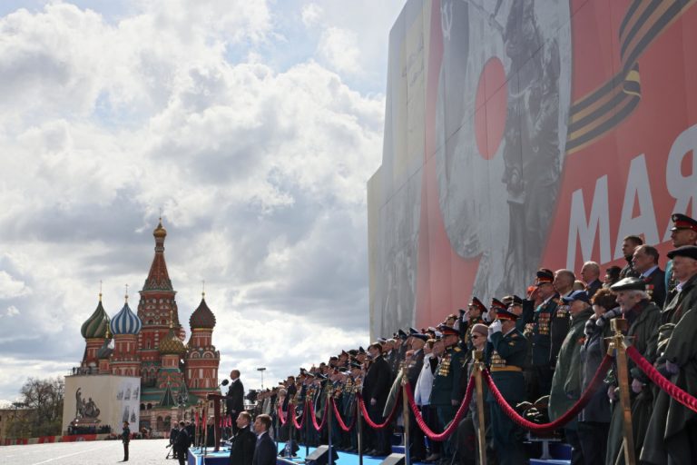 Non va dimenticato un certo ruolo stabilizzatore della Russia in diversi scenari