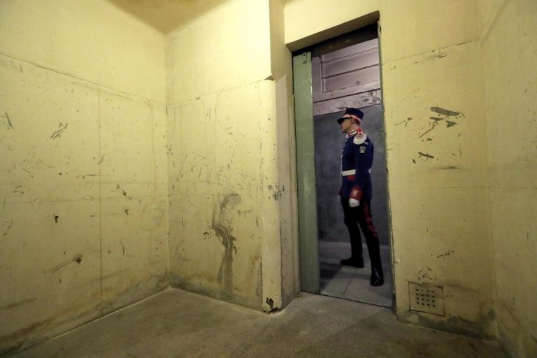 Romania. Si torna ai tempi della Securitate?