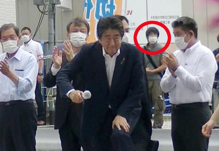 Shinzo Abe e quell’oscurità che fa paura