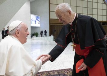 Papa Francesco con il cardinale Cardinal Jozef Tomko, 30 aprile 2022