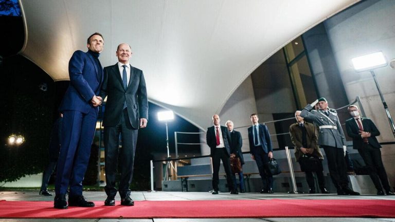 La Comunità politica europea serve a Macron per frenare Germania e Usa