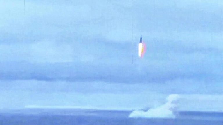 «Alto rischio di conflitto mondiale». Russia e Nato conducono esercitazioni nucleari