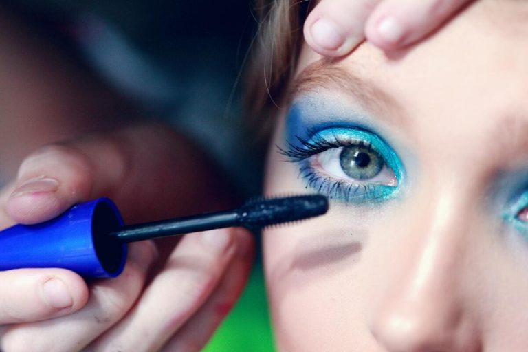 Beneficenza transgender sulla pelle dei bambini, scoppia lo scandalo Mermaids