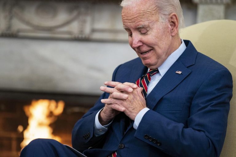 Nuovi documenti riservati a casa Biden. Dire «è sbadato» non basta