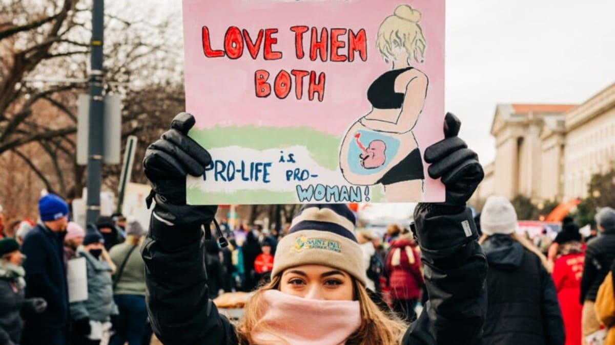 Manifestante pro-life negli Usa all'annuale Marcia per la vita