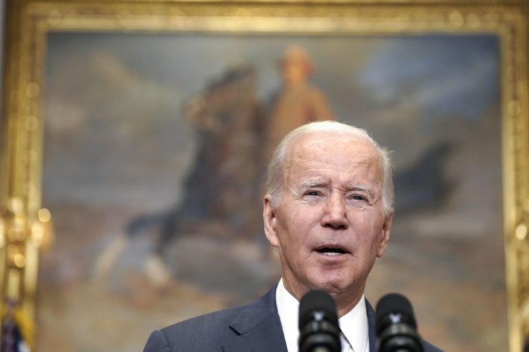 Biden: come Trump, peggio di Trump