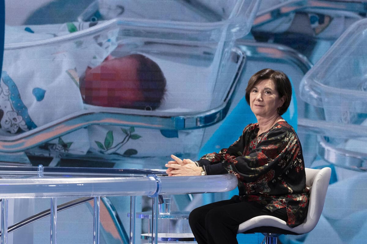 La ministra Eugenia Roccella a "Porta a Porta", Roma, 2 novembre 2022 (Ansa)