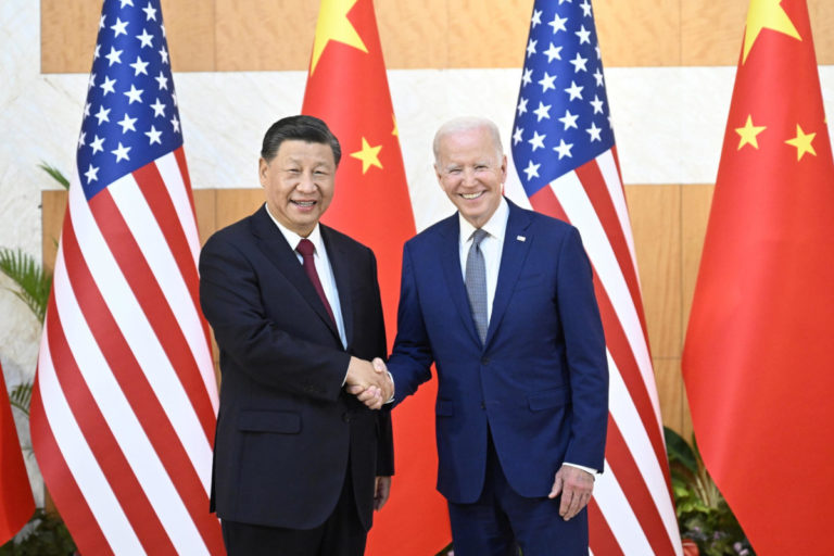 Della cosa più importante non si parla mai: tra Usa e Cina noi dove stiamo?
