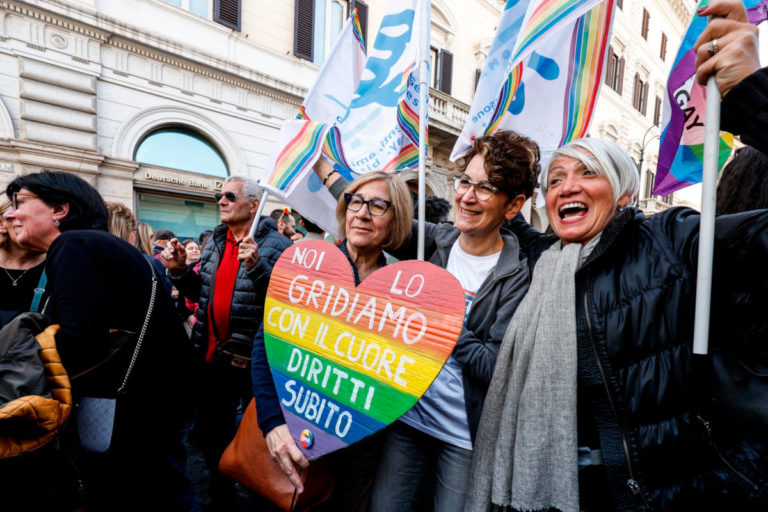 Maternità surrogata. Mirabelli: «Non è dalla committenza che può nascere il diritto»