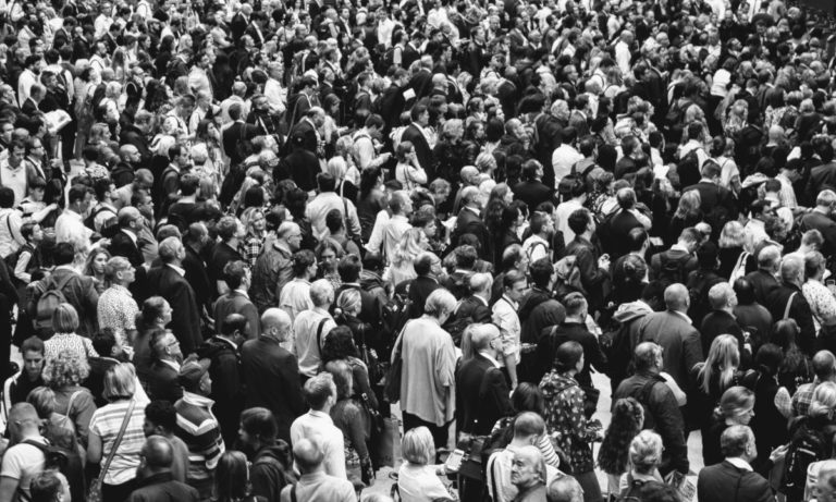 «Si tratta di concepire la Chiesa realmente come popolo»
