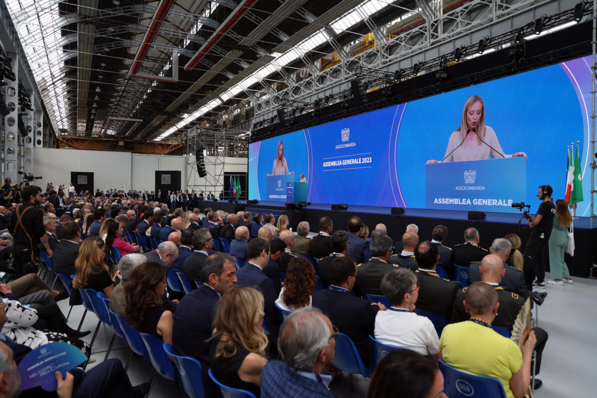 L’intervento di Giorgia Meloni all’assemblea generale di Assolombarda a Milano, 3 luglio 2023 (foto Ansa)