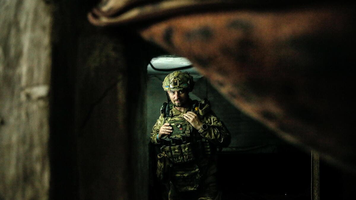 Un soldato dell'Ucraina al fronte