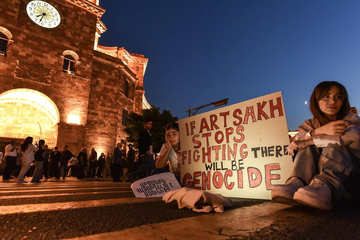 Proteste a Yerevan (Armenia) per l'invasione azera in Artsakh, 20 settembre 2023 (Ansa)