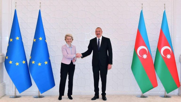 Abbiamo lasciato soli gli armeni