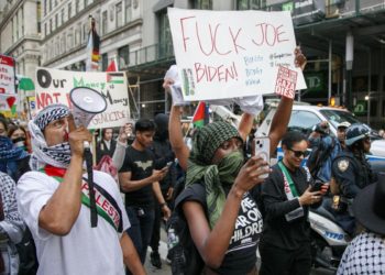 Manifestazione pro Palestina, New York, Stati Uniti, 26 ottobre 2023 (Ansa)