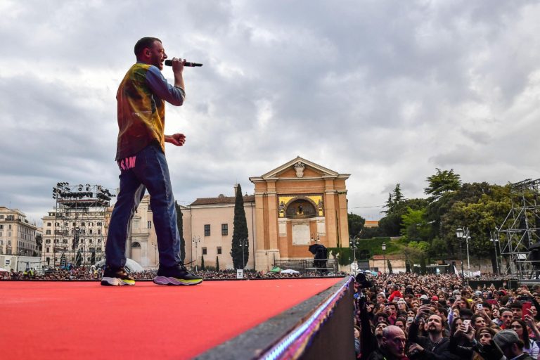 Te Deum laudamus per il grido profondo di Anastasio che sa provocare anche noi adulti