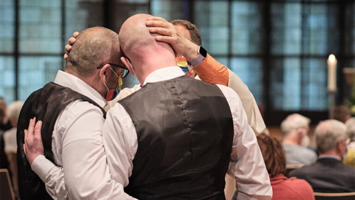 Benedizione di una coppia gay in Germania
