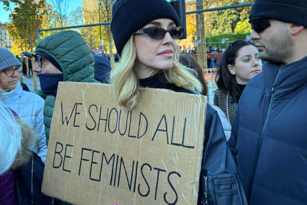 Chiara Ferragni alla manifestazione contro la violenza sulle donne a Milano il 25 novembre scorso