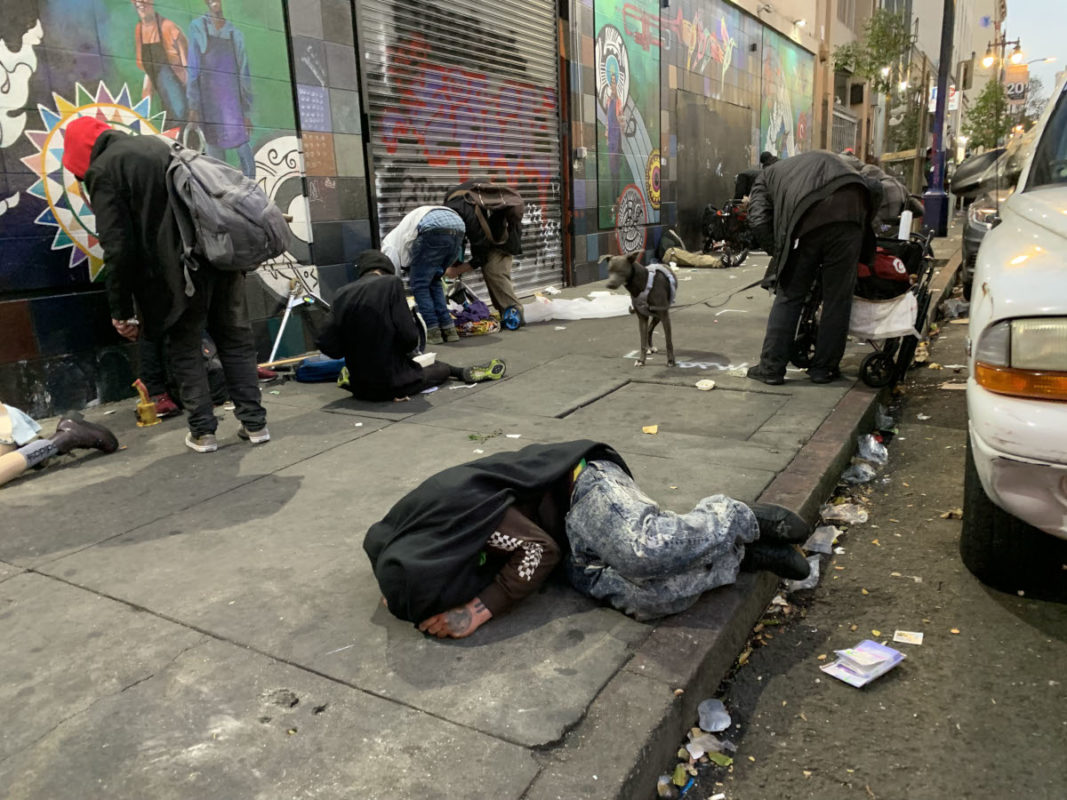 Emergenza homeless e dipendenze da droga e fentanyl a San Francisco, California, 28 settembre 2023
