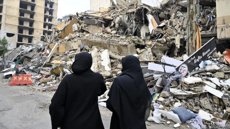 Gioia e ansia in Libano dopo il cessate il fuoco. «Non è mai stata la nostra guerra»