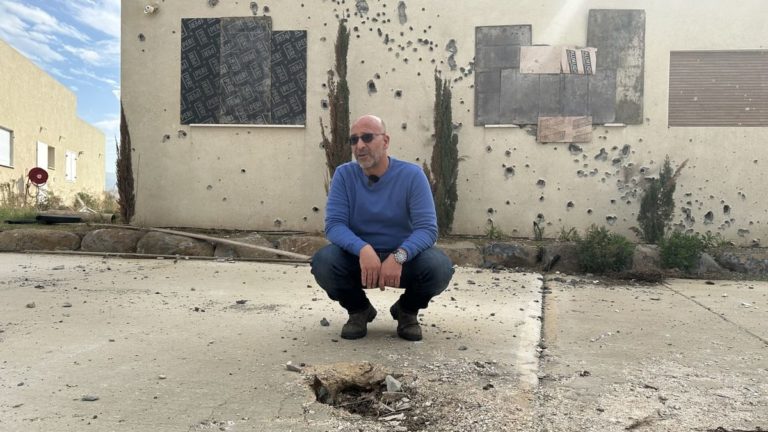 «C’è la tregua? Hezbollah spara ancora sul nostro kibbutz»